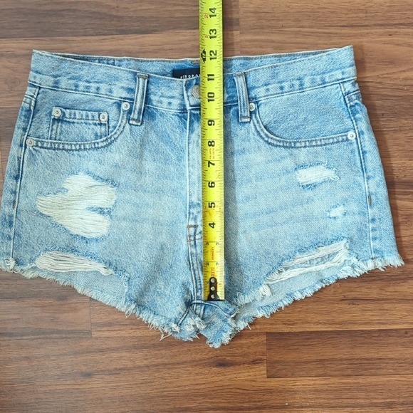 Aeropostale Boyfriend Patchwork Short Light Wash Denim- Size 4- Rainbow Love - Picture 5 of 7